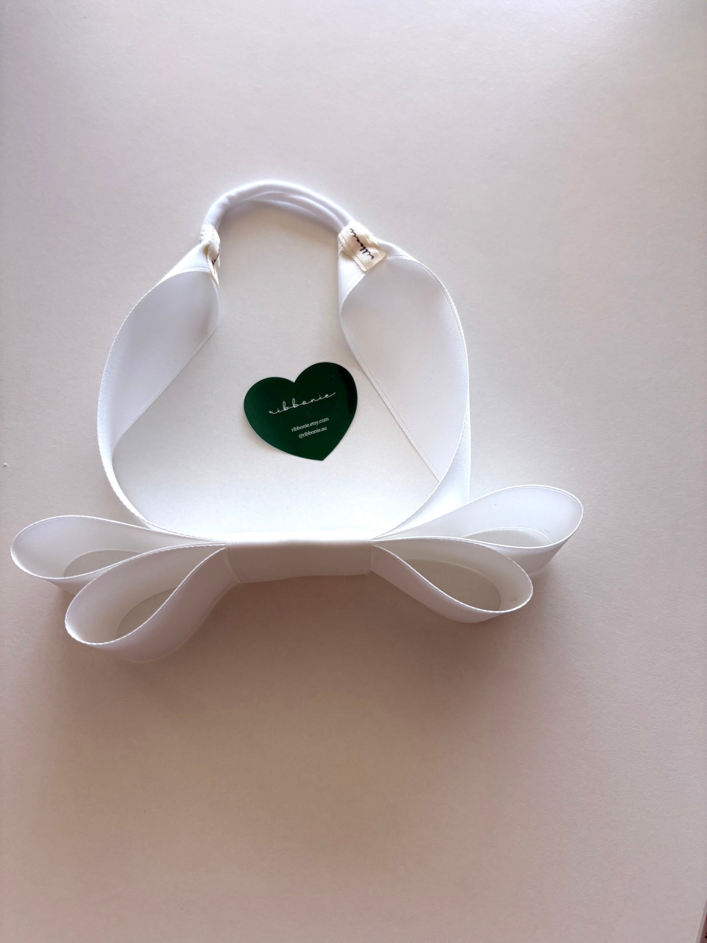 Off white satin hair bow -ribbonie