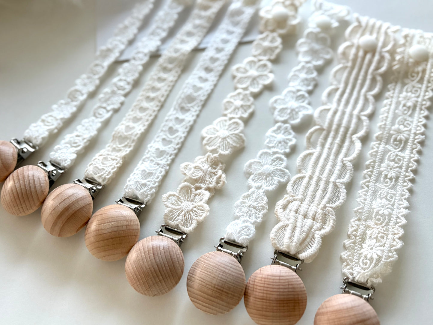 baby dummy clip ribbonie