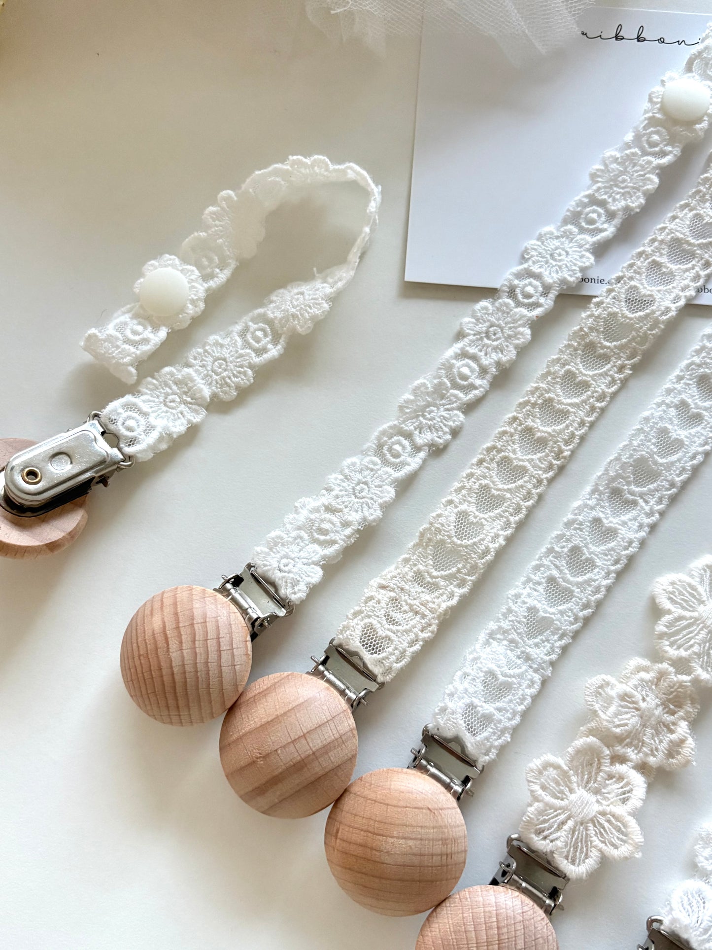 baby dummy clip ribbonie